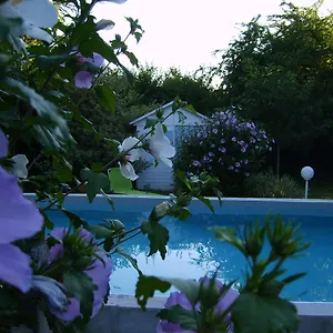 la-ferme-de-thoudiere.hotels-rhonealpes.com/