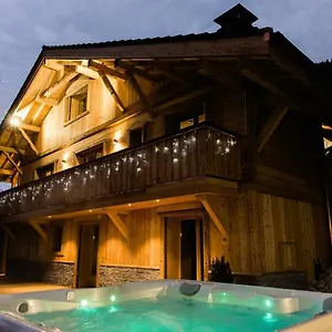 chalet-pura-vida.hotels-rhonealpes.com/